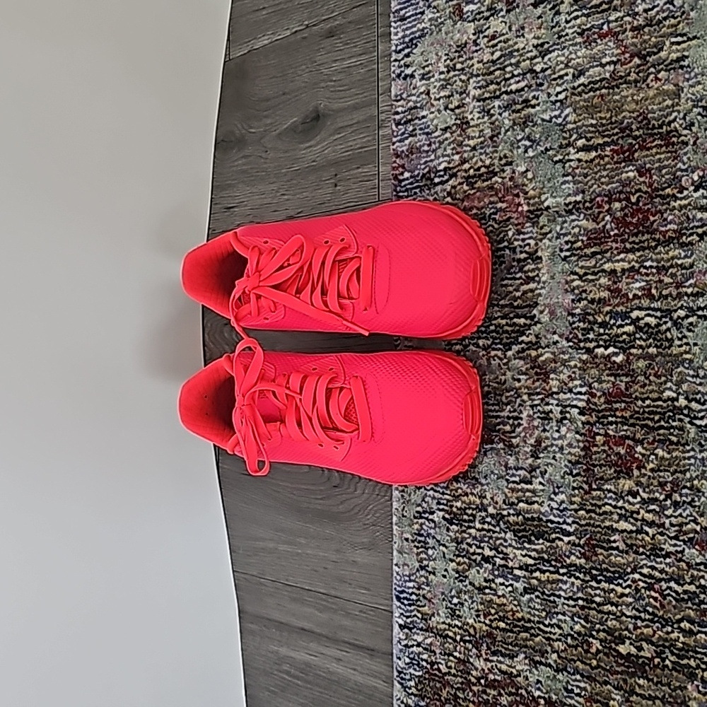 Nike air max 90’s in ruby red